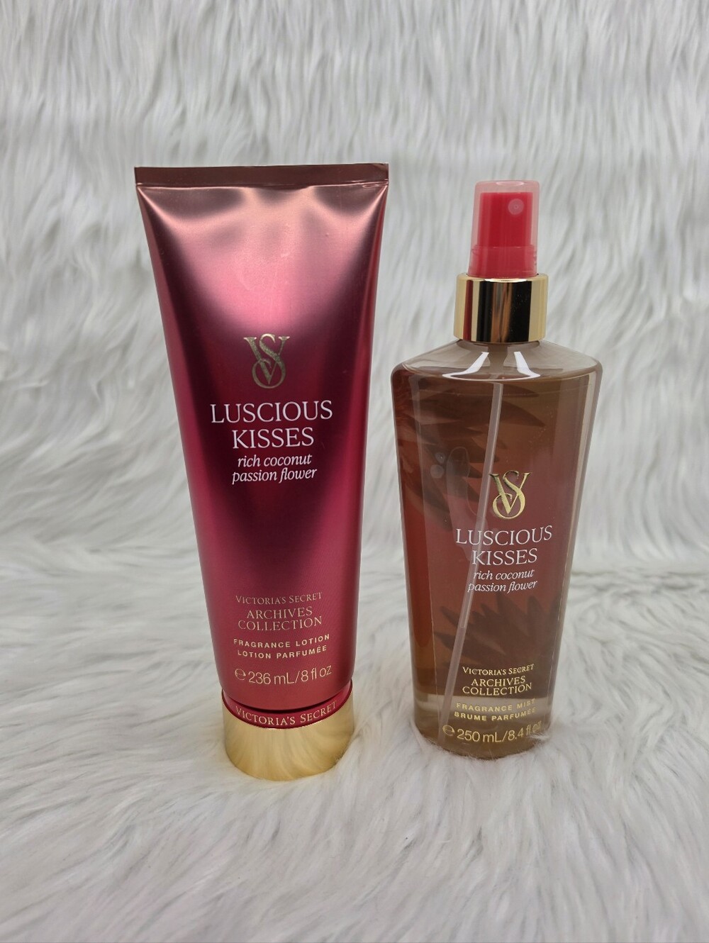 Victoria's Secret Luscious Kisses Mist & Lotion Set.